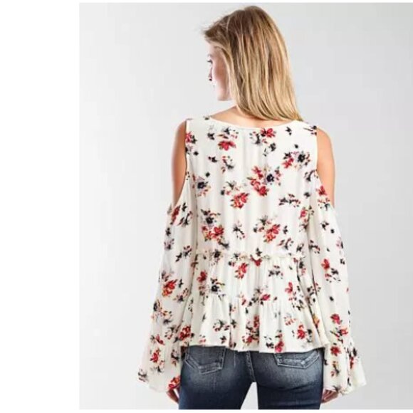 New Daytrip Medium Floral Lace Faux Wrap Cold Shoulder Tiered Baby-doll Boho Top - Picture 2 of 11